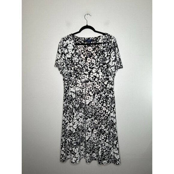 Chaps Woman Black Empire Waist  Fit & Flare Stretch Dress Short Sleeve Size XL - Picture 1 of 11